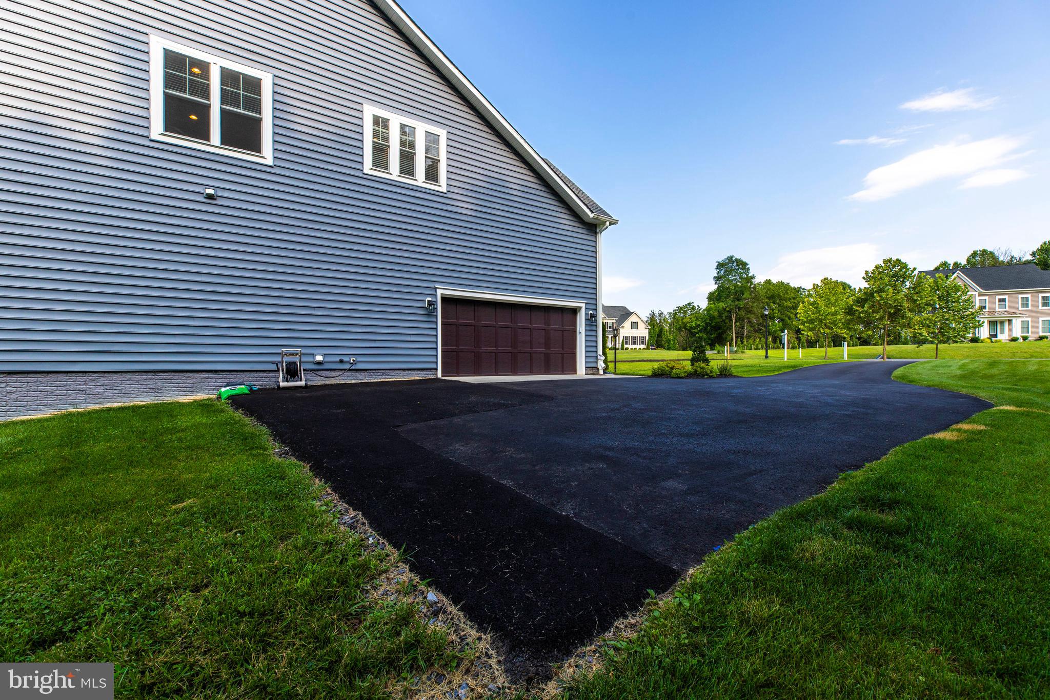 LAYTONSVILLE - Residential