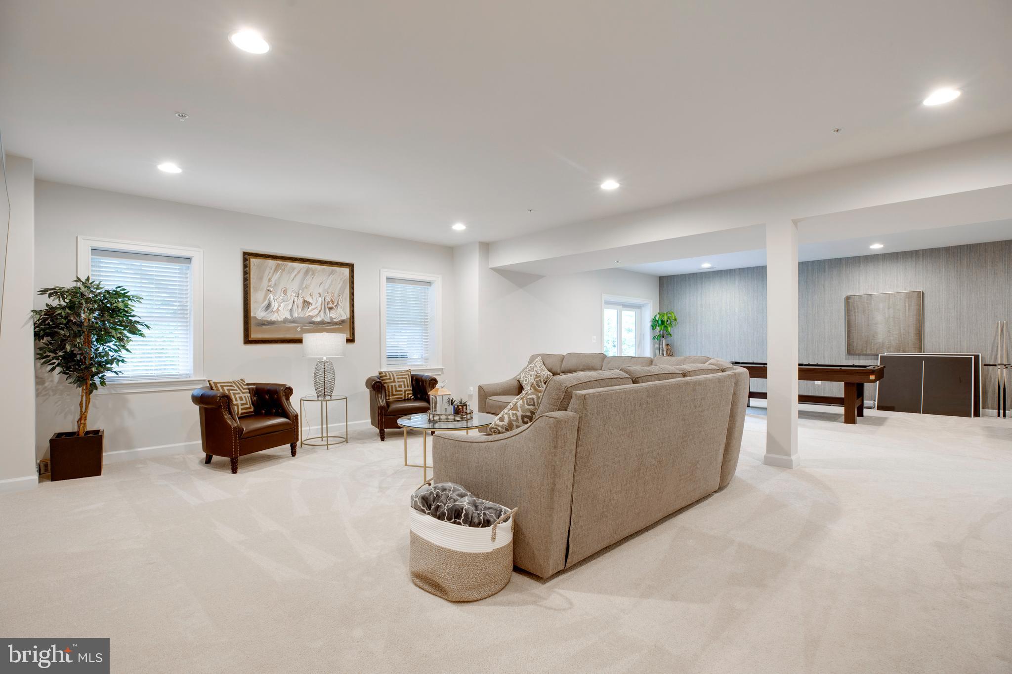 LAYTONSVILLE - Residential