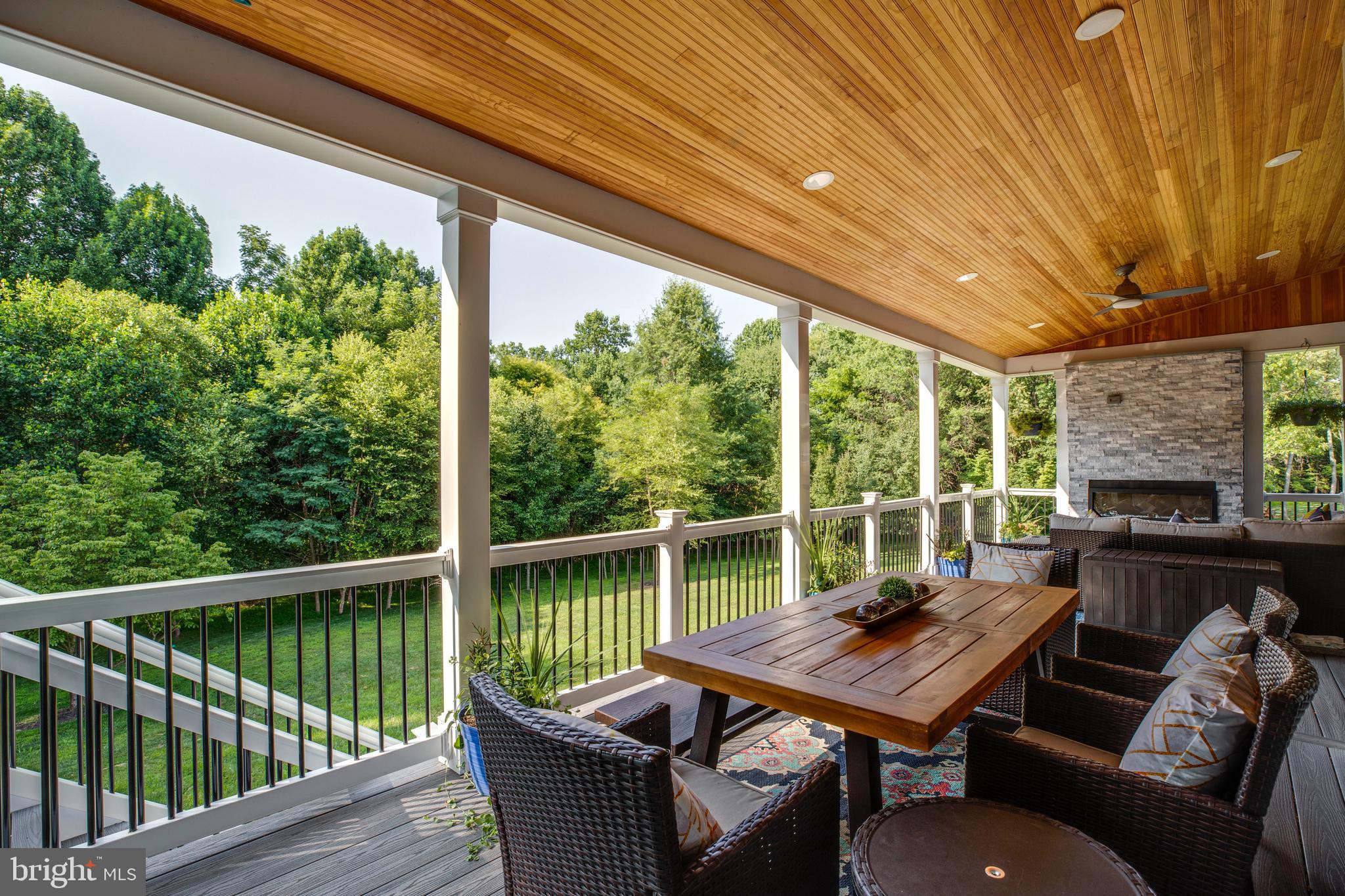 LAYTONSVILLE - Residential