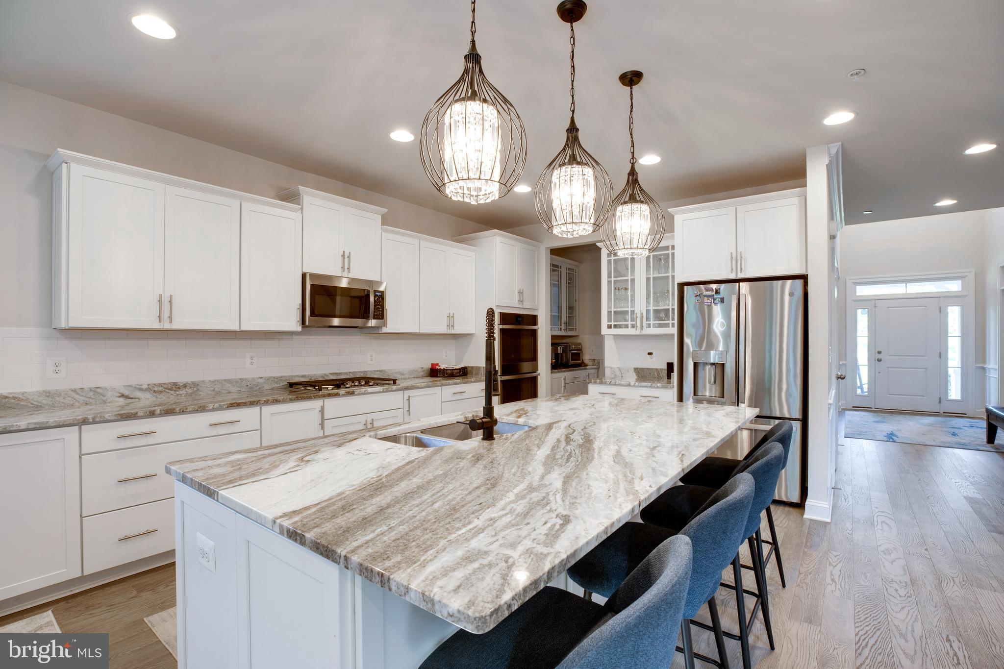 LAYTONSVILLE - Residential