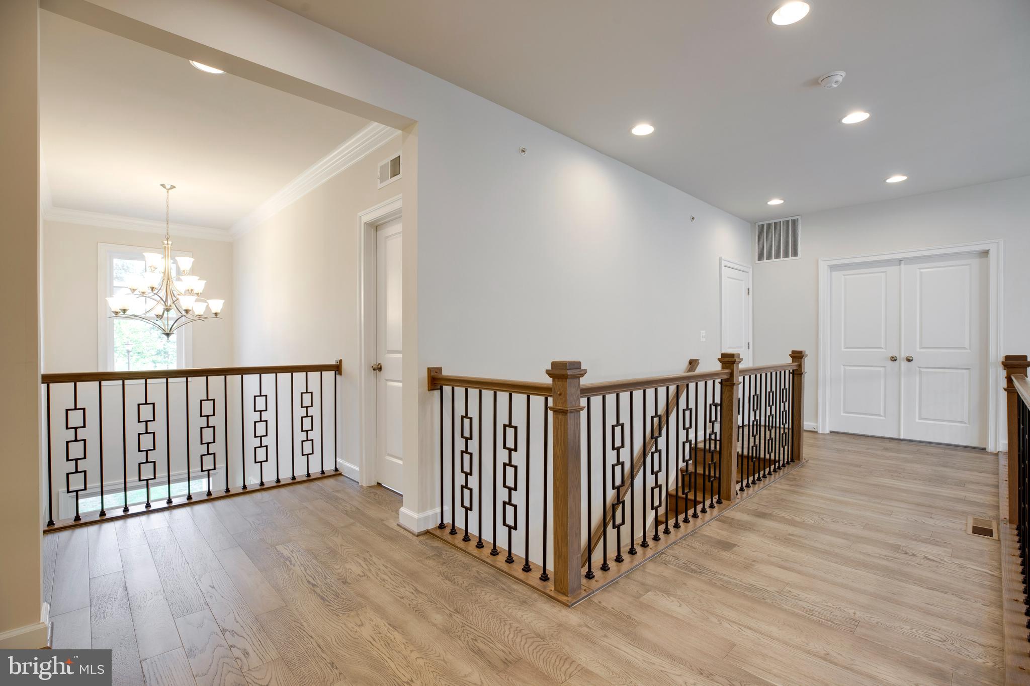 LAYTONSVILLE - Residential