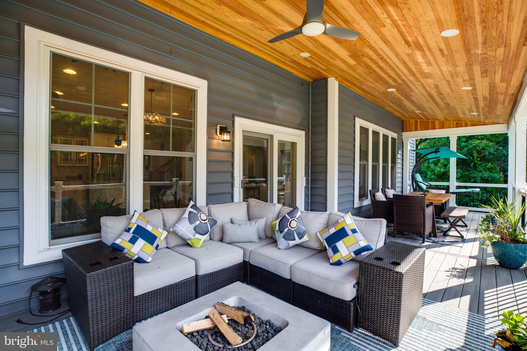 LAYTONSVILLE - Residential