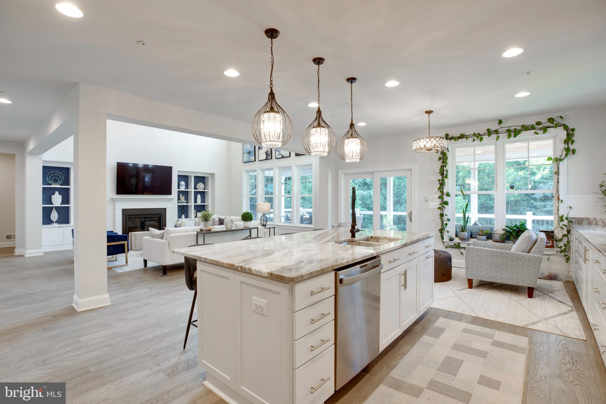 LAYTONSVILLE - Residential