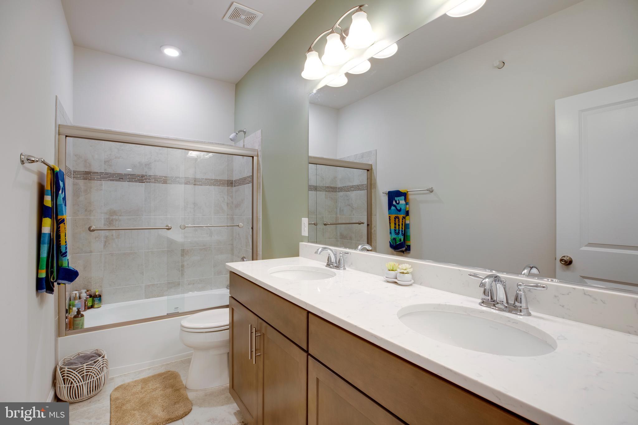 LAYTONSVILLE - Residential