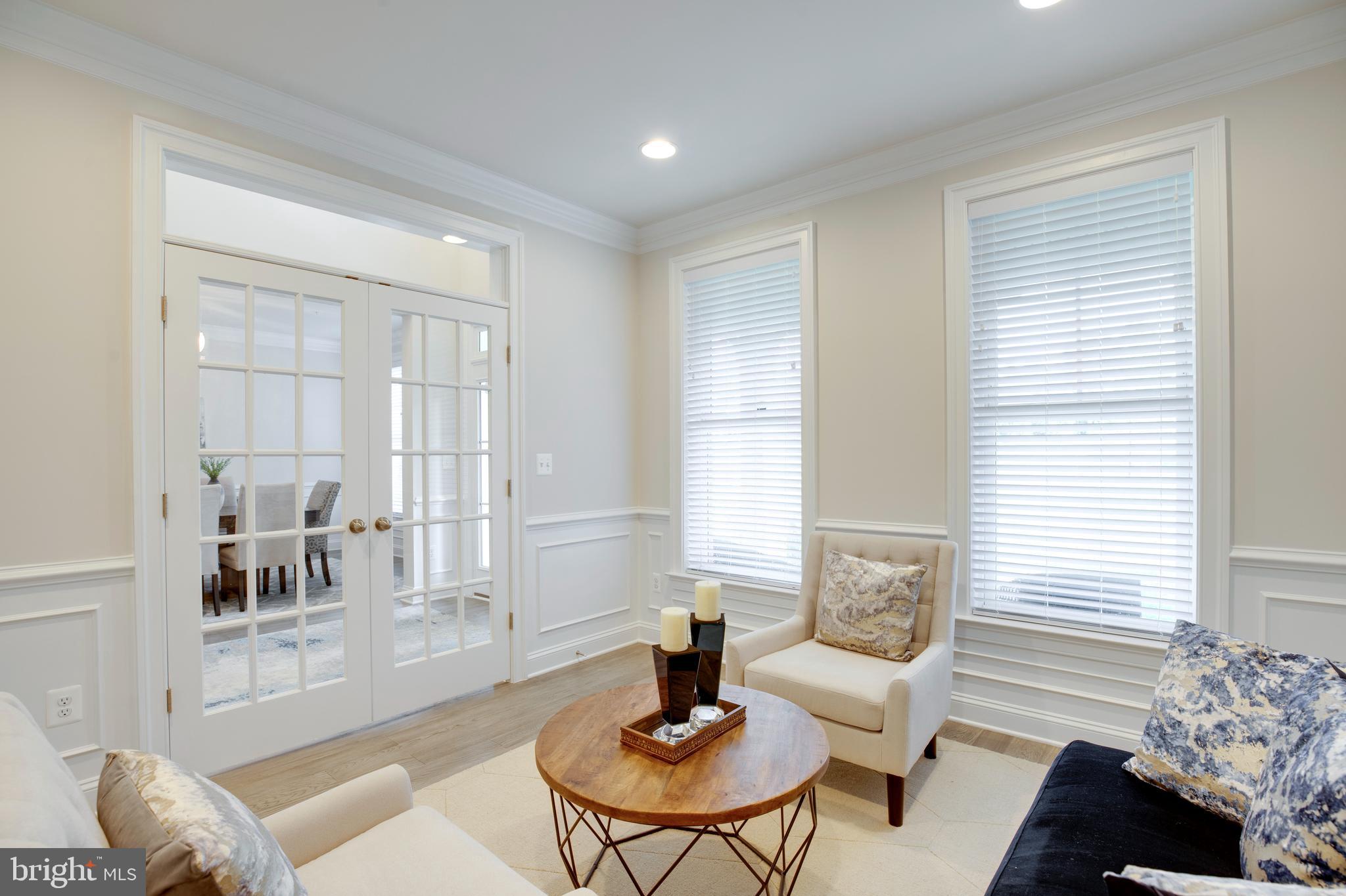 LAYTONSVILLE - Residential