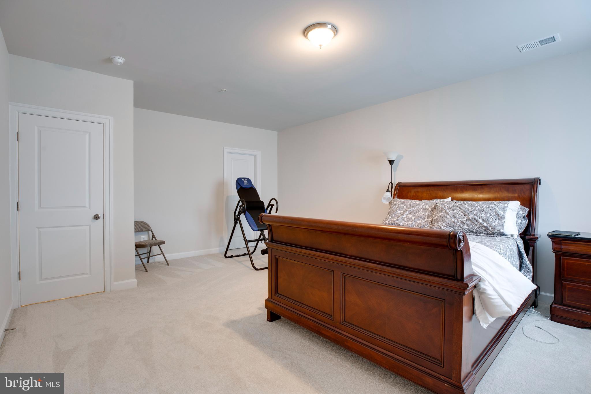 LAYTONSVILLE - Residential