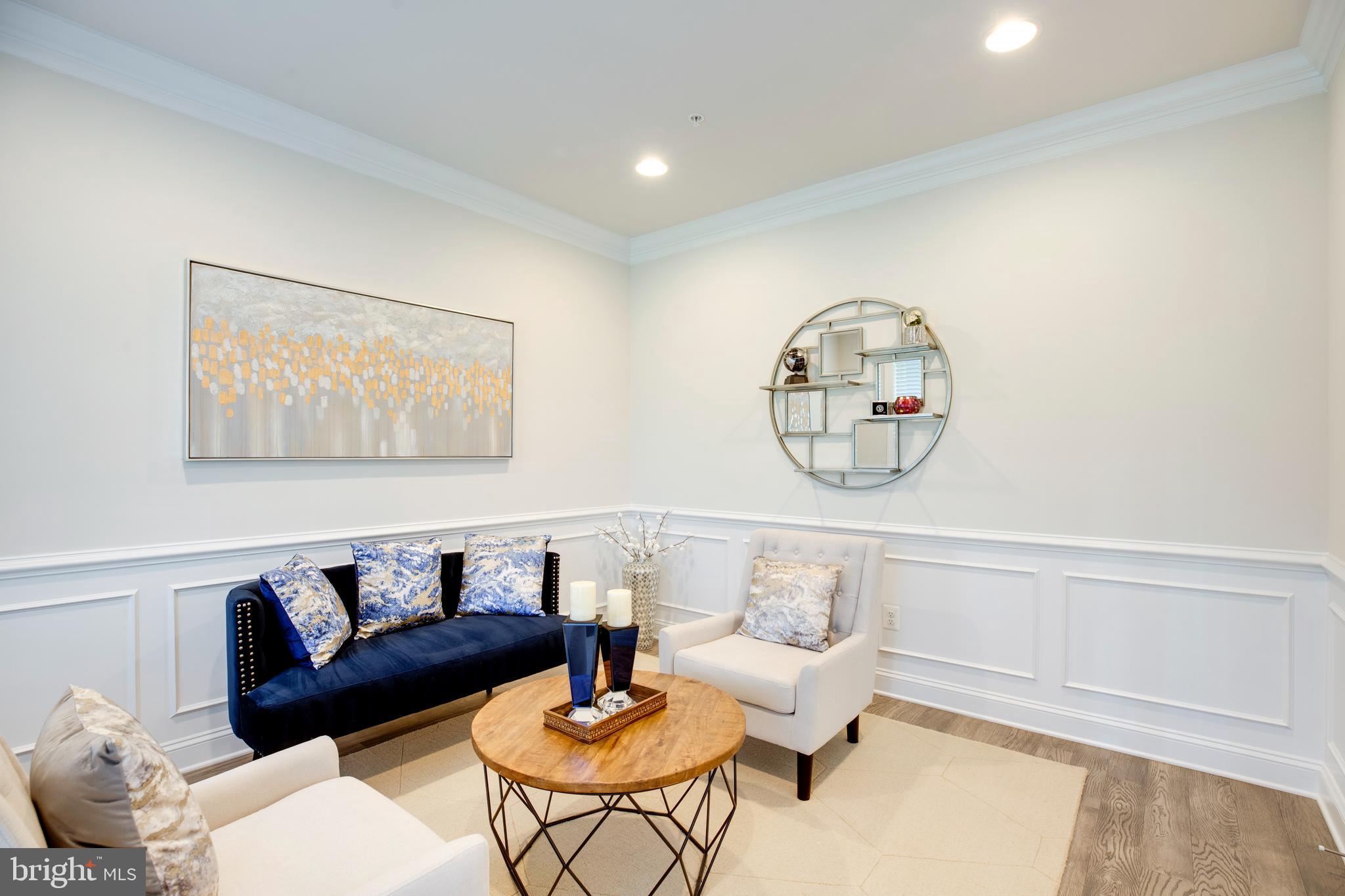 LAYTONSVILLE - Residential