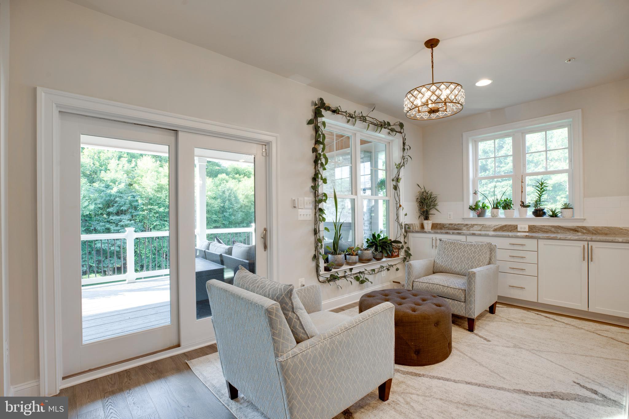 LAYTONSVILLE - Residential