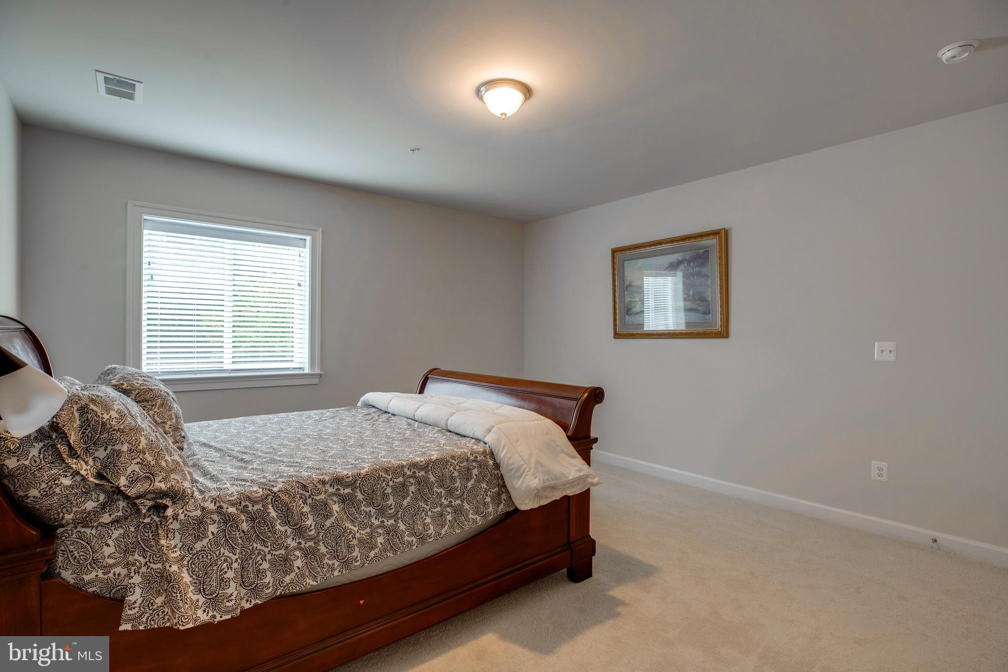 LAYTONSVILLE - Residential