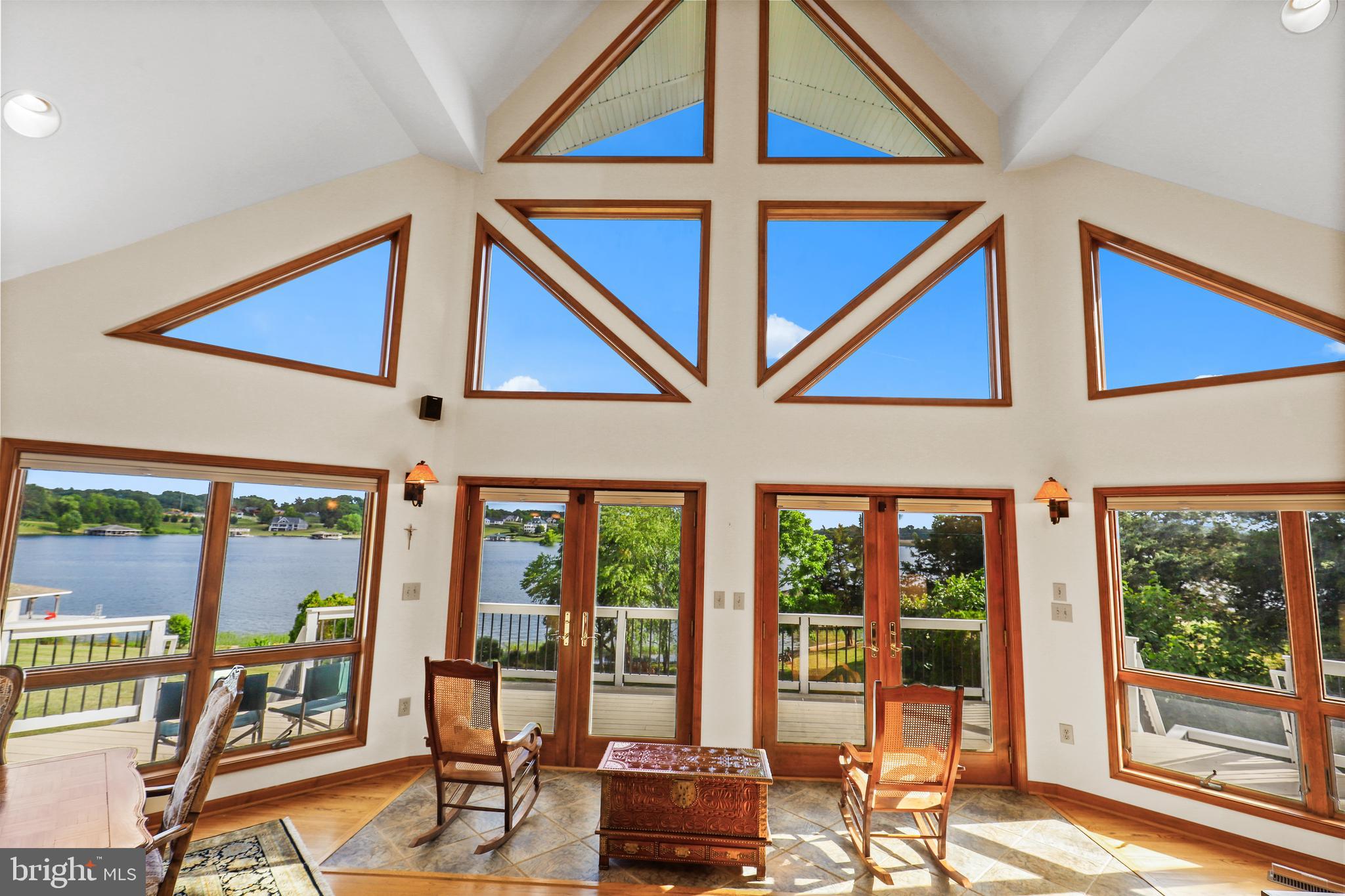 BELMONT SHORES - Residential