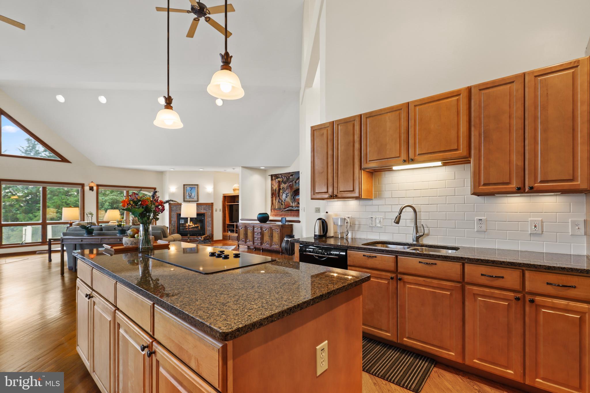 BELMONT SHORES - Residential