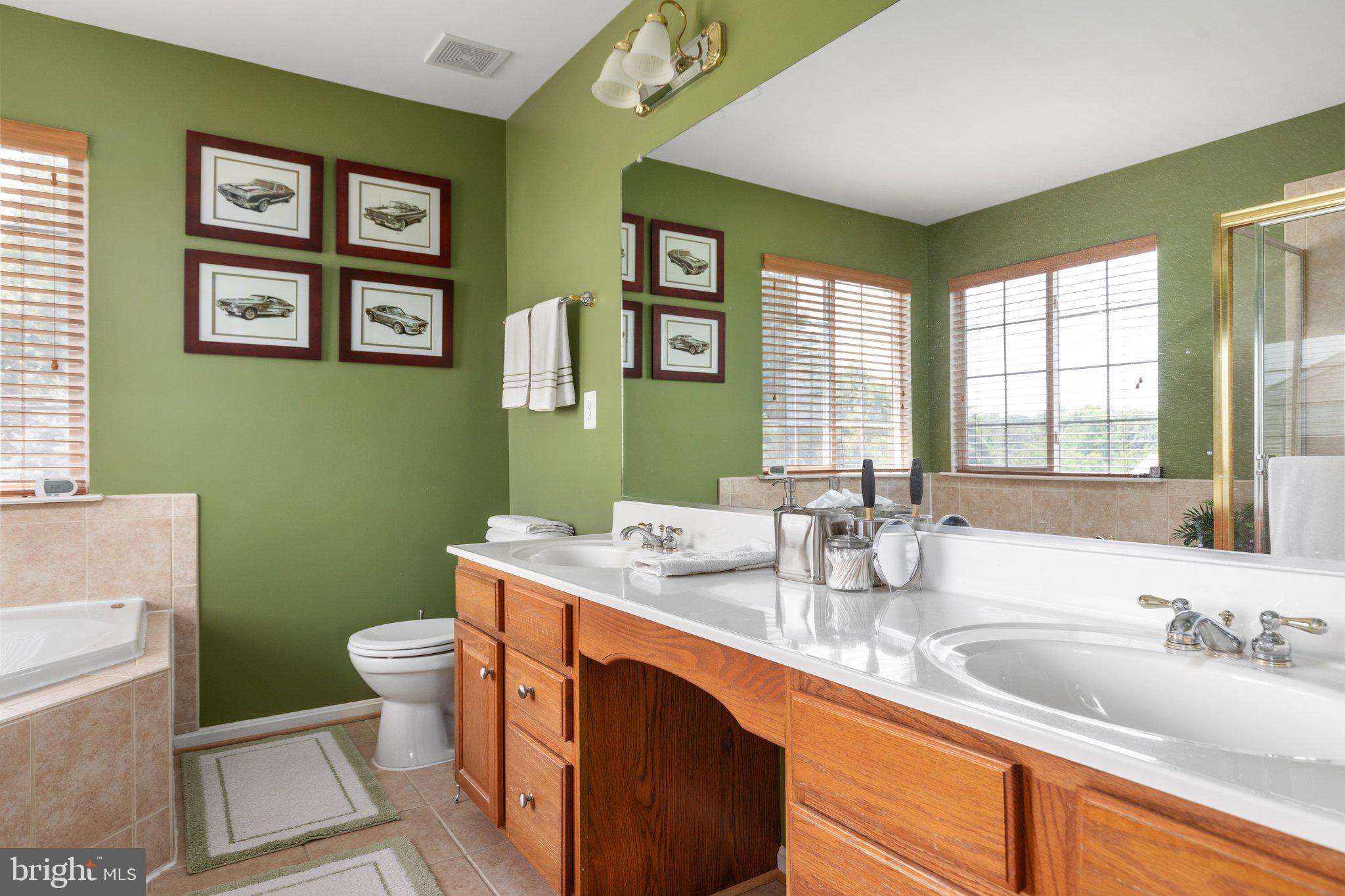 LOCUST HILL - Residential