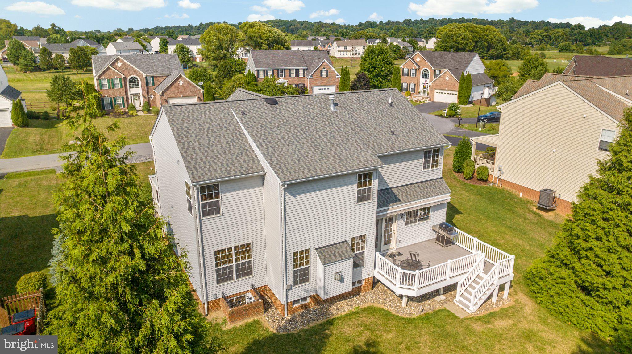 LOCUST HILL - Residential