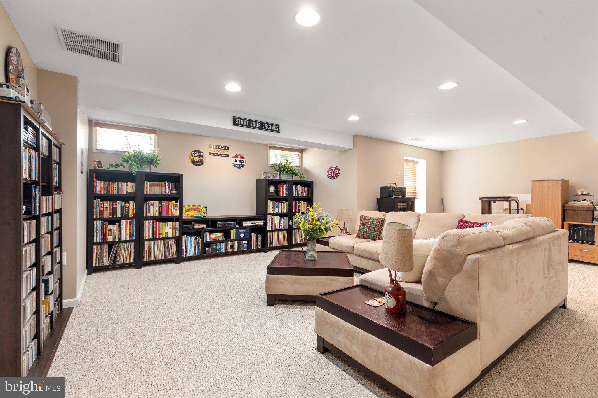 LOCUST HILL - Residential