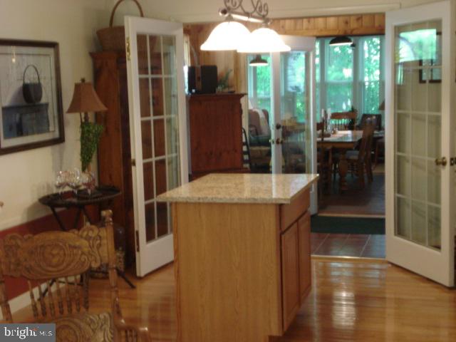 COLONIAL HEIGHTS - Residential