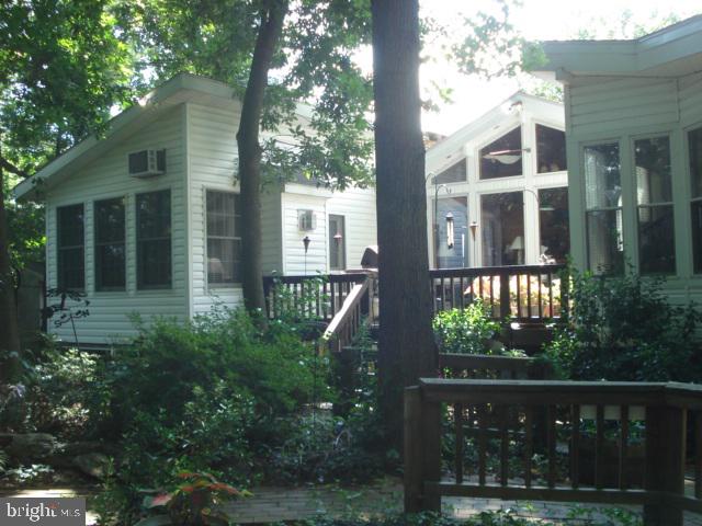 COLONIAL HEIGHTS - Residential