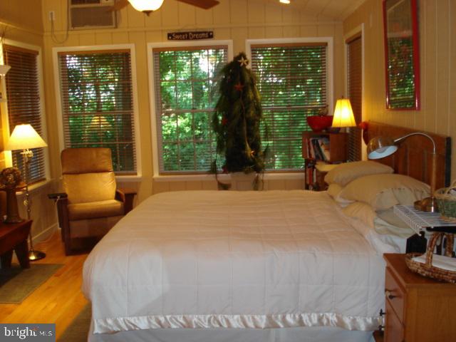 COLONIAL HEIGHTS - Residential