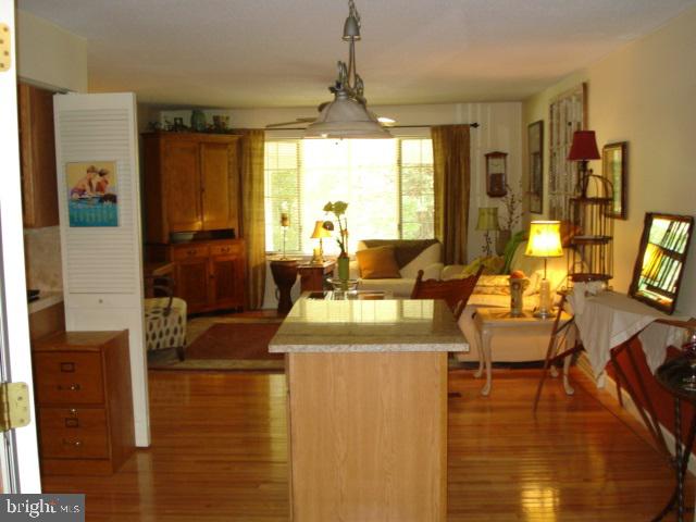 COLONIAL HEIGHTS - Residential