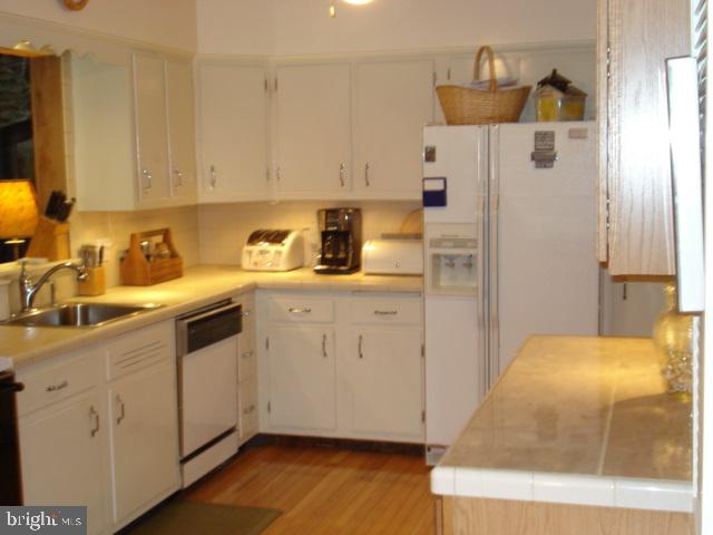 COLONIAL HEIGHTS - Residential