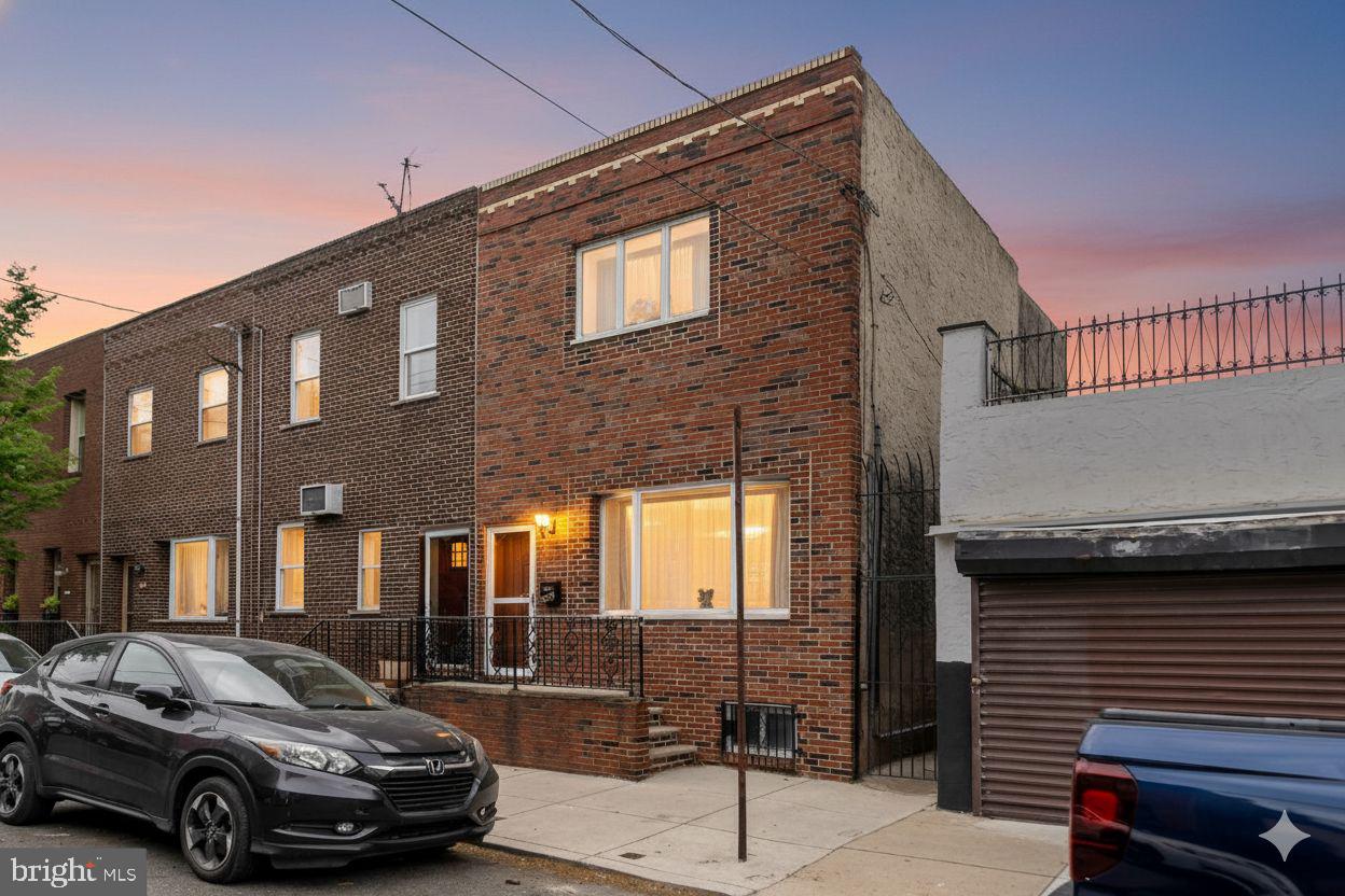 PASSYUNK SQUARE - Residential