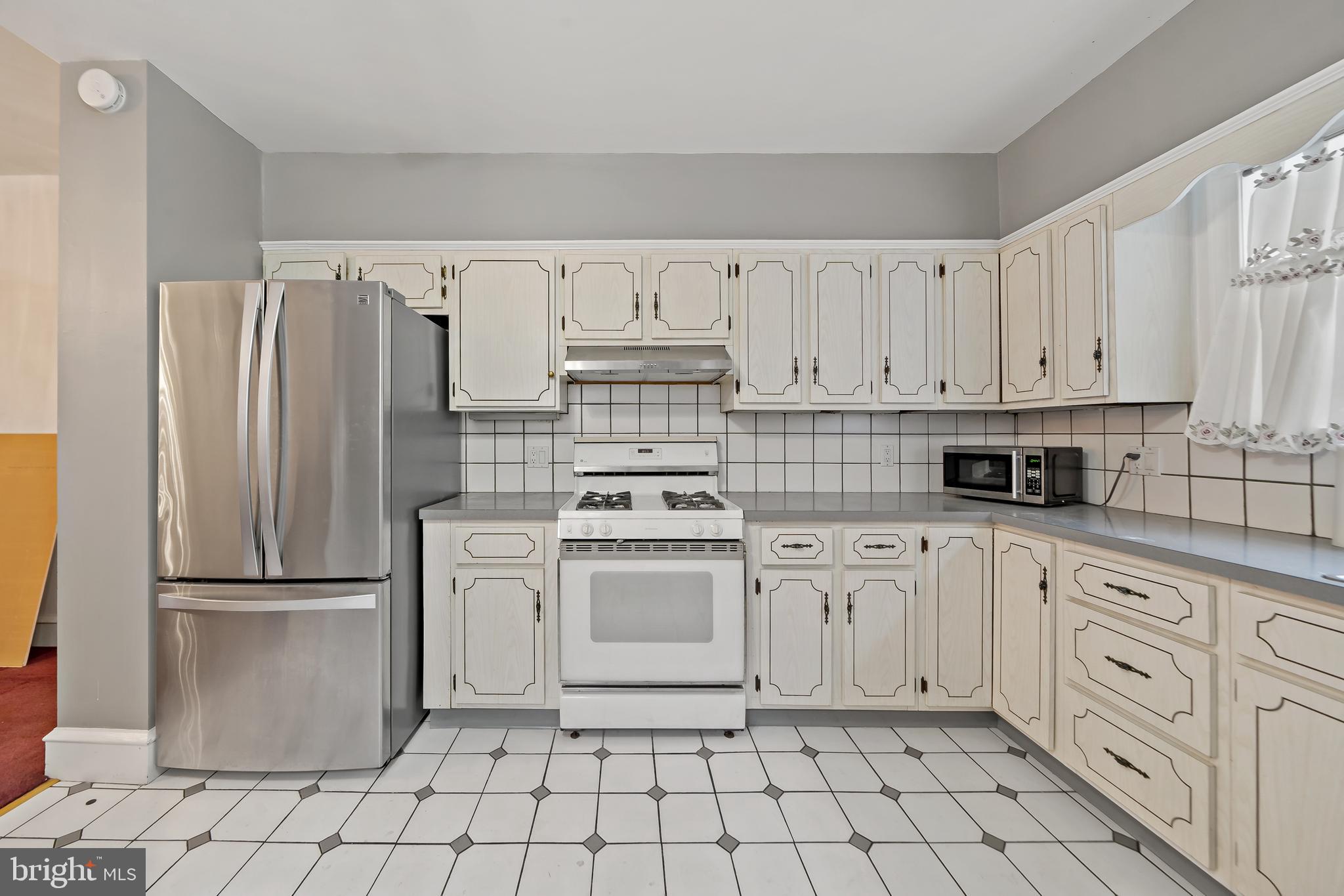 PASSYUNK SQUARE - Residential