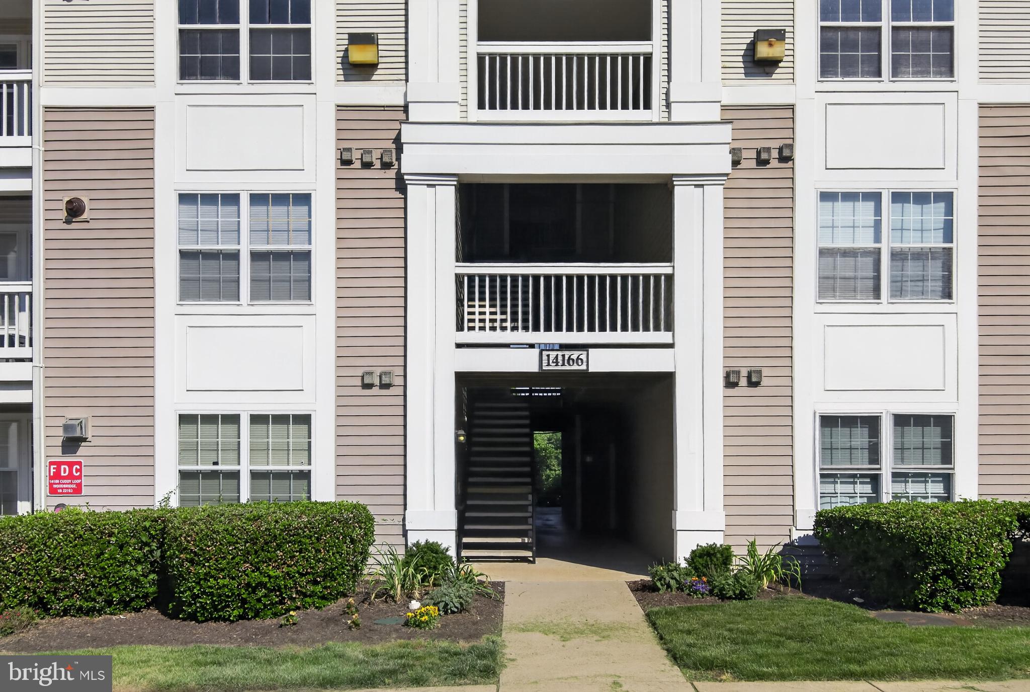 14166 CUDDY LOOP