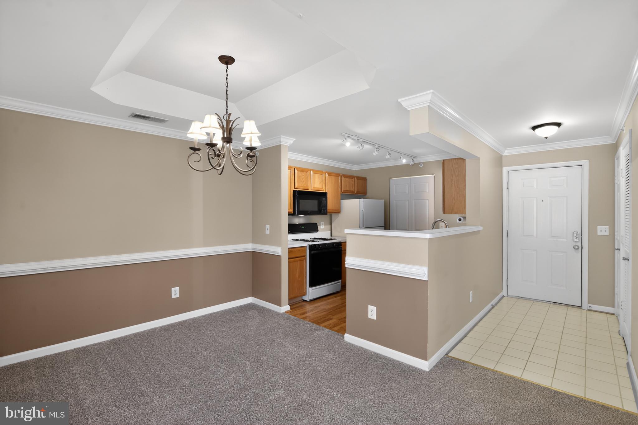 14166 CUDDY LOOP
