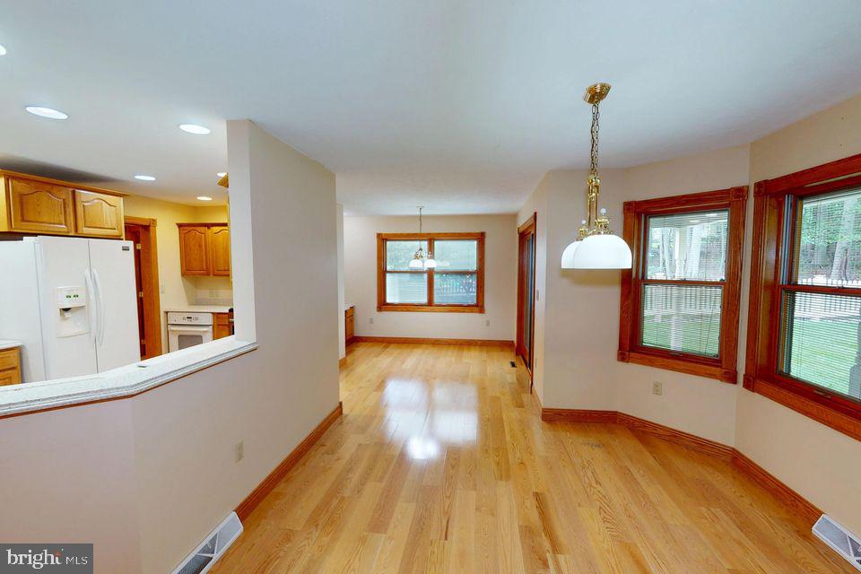 TREASURE LAKE - Residential