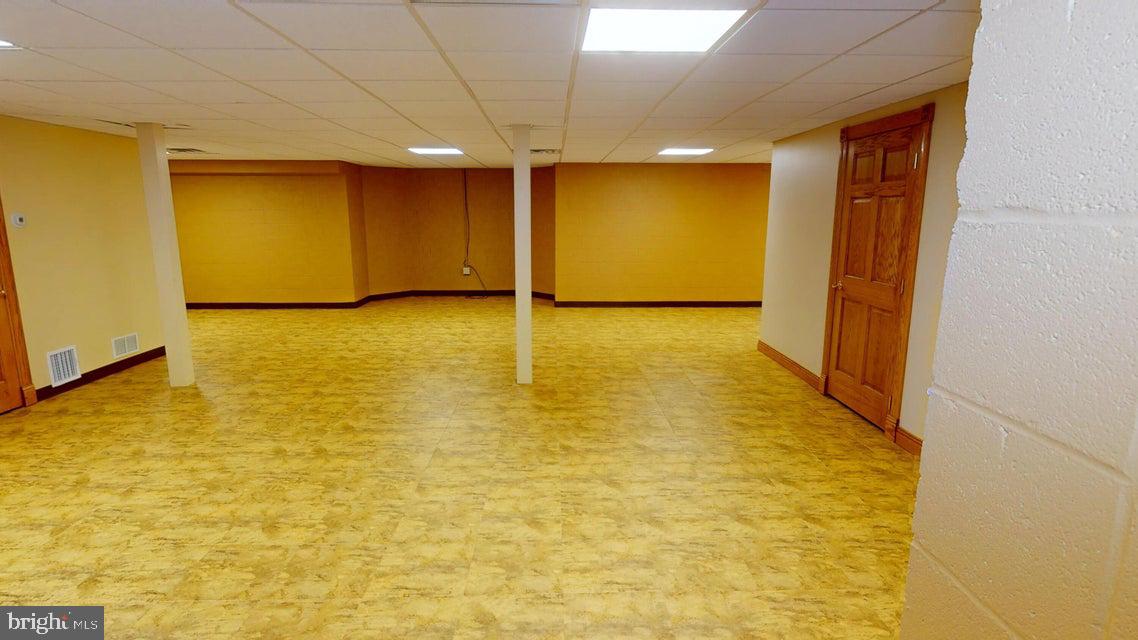 TREASURE LAKE - Residential