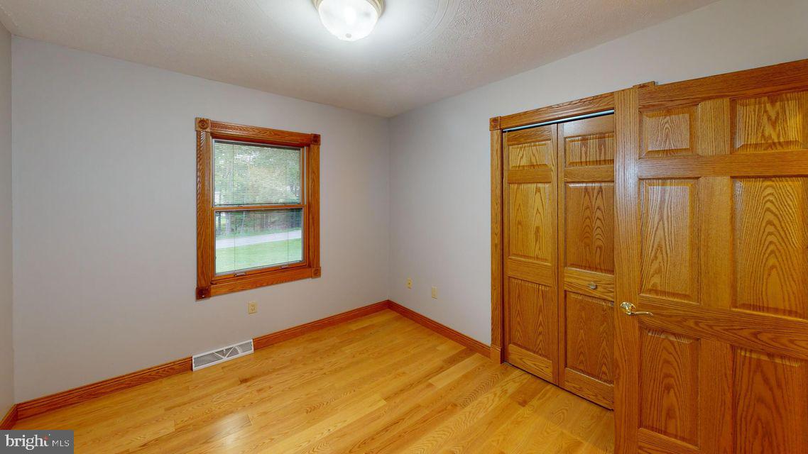 TREASURE LAKE - Residential