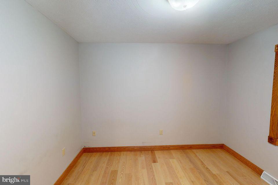 TREASURE LAKE - Residential