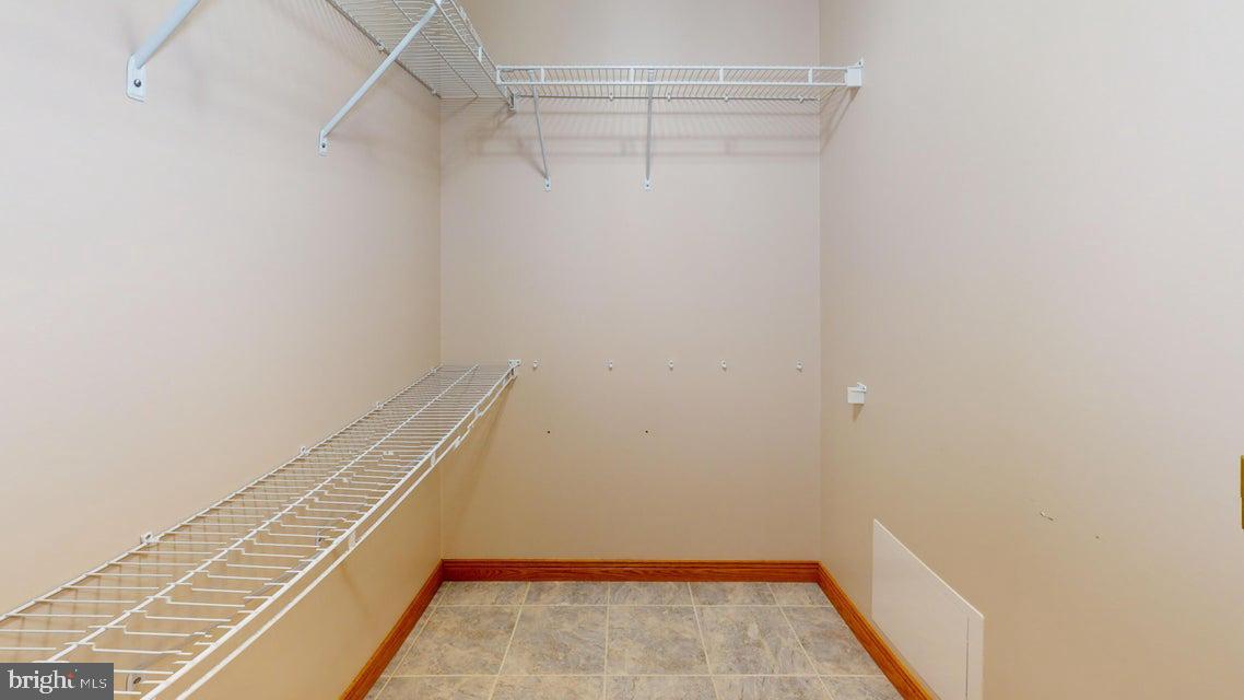 TREASURE LAKE - Residential