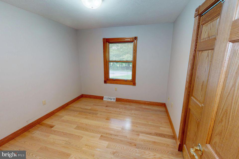 TREASURE LAKE - Residential