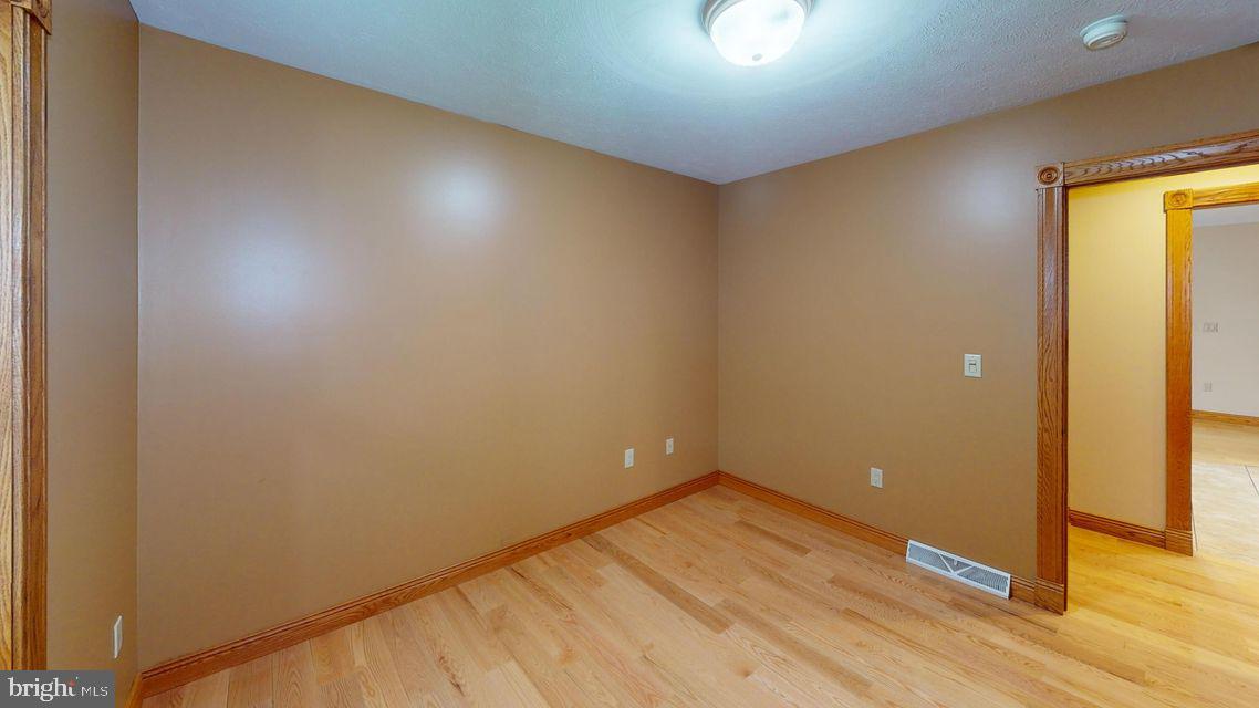 TREASURE LAKE - Residential