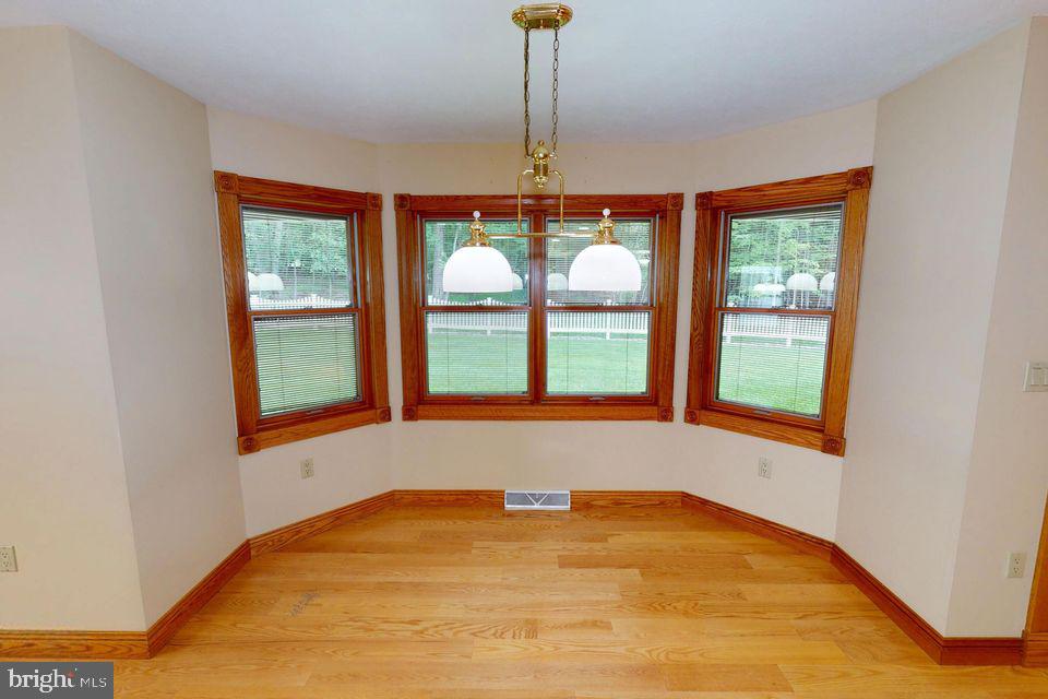 TREASURE LAKE - Residential