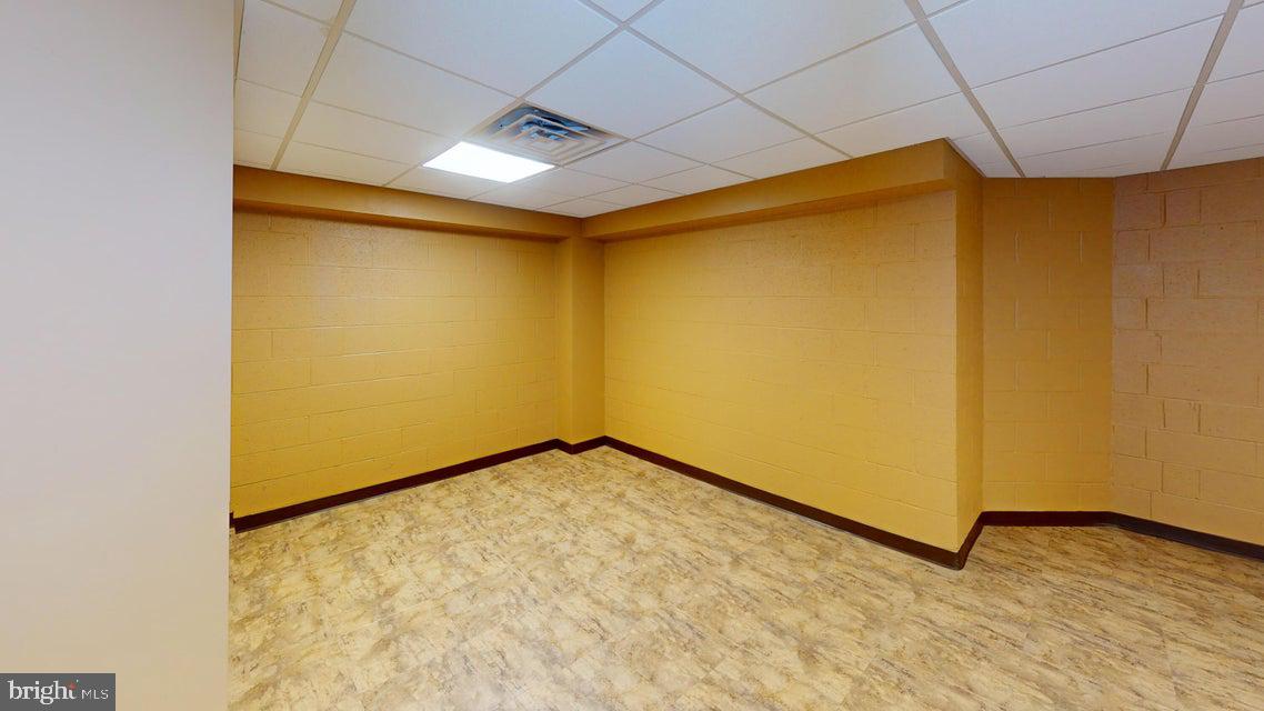 TREASURE LAKE - Residential