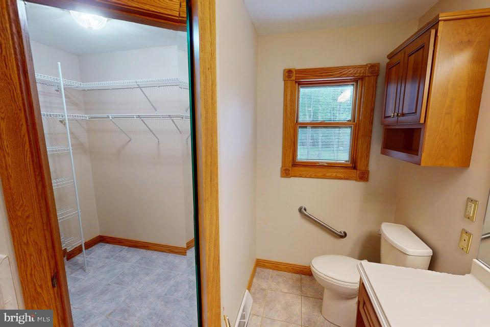 TREASURE LAKE - Residential