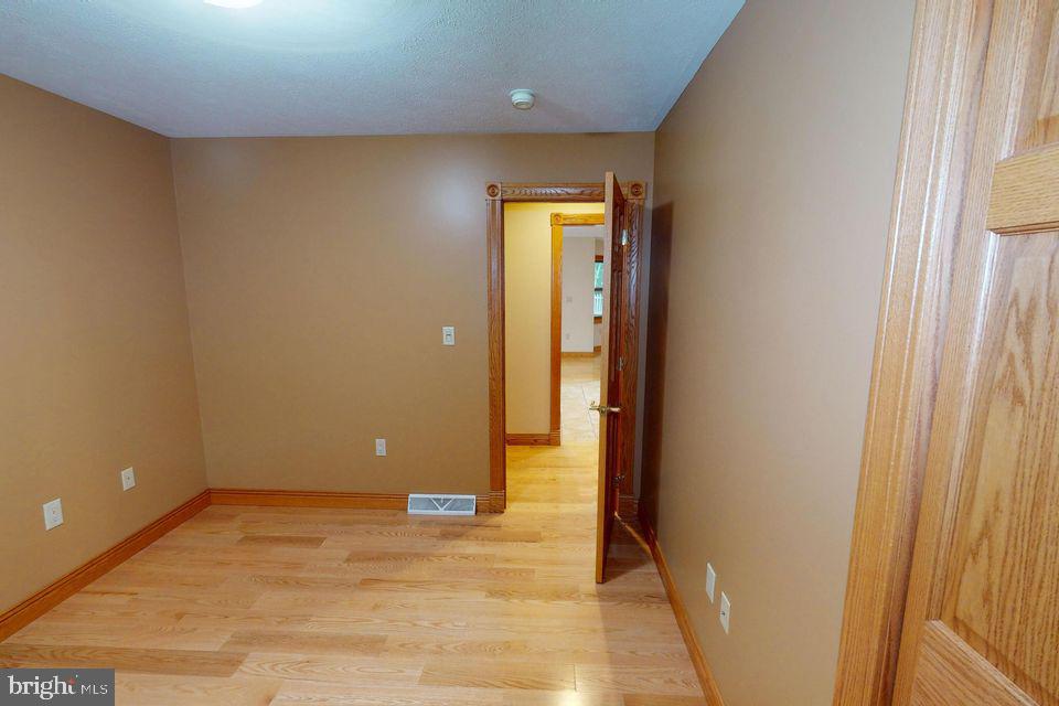 TREASURE LAKE - Residential