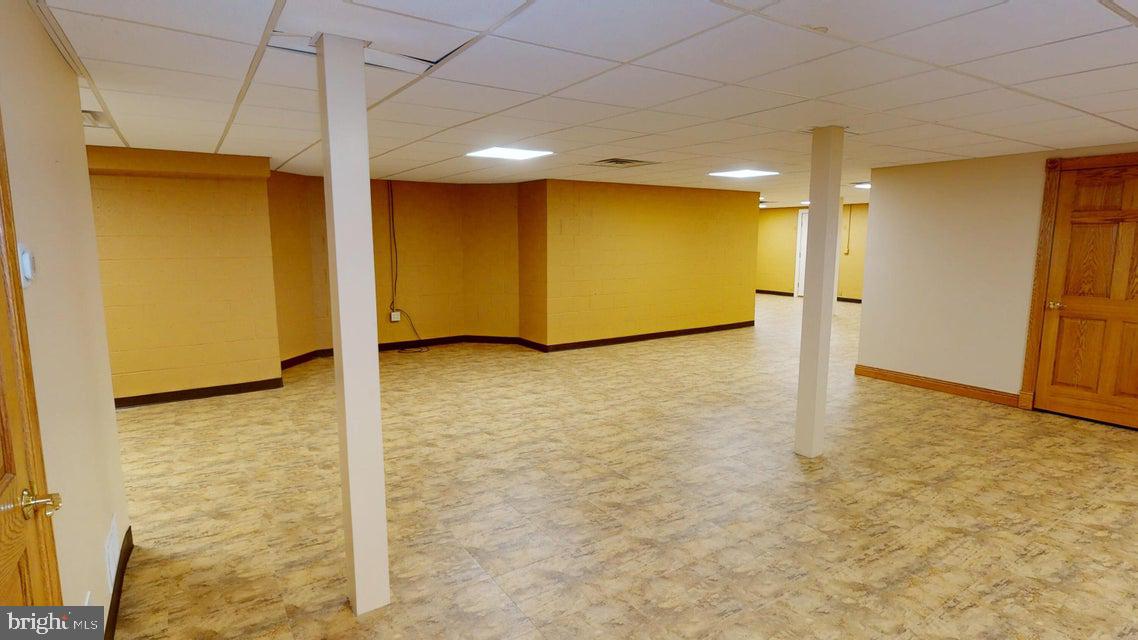 TREASURE LAKE - Residential