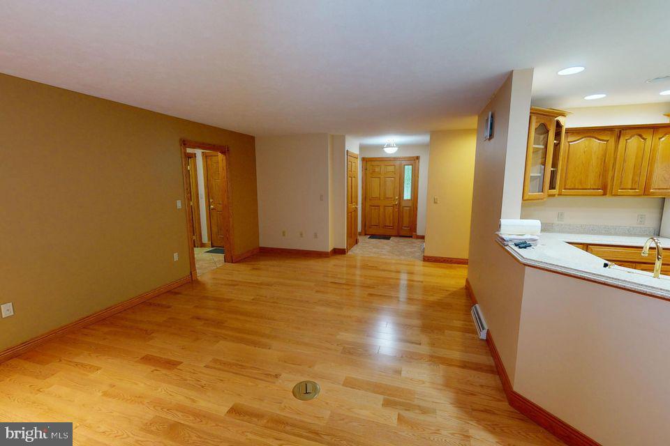 TREASURE LAKE - Residential