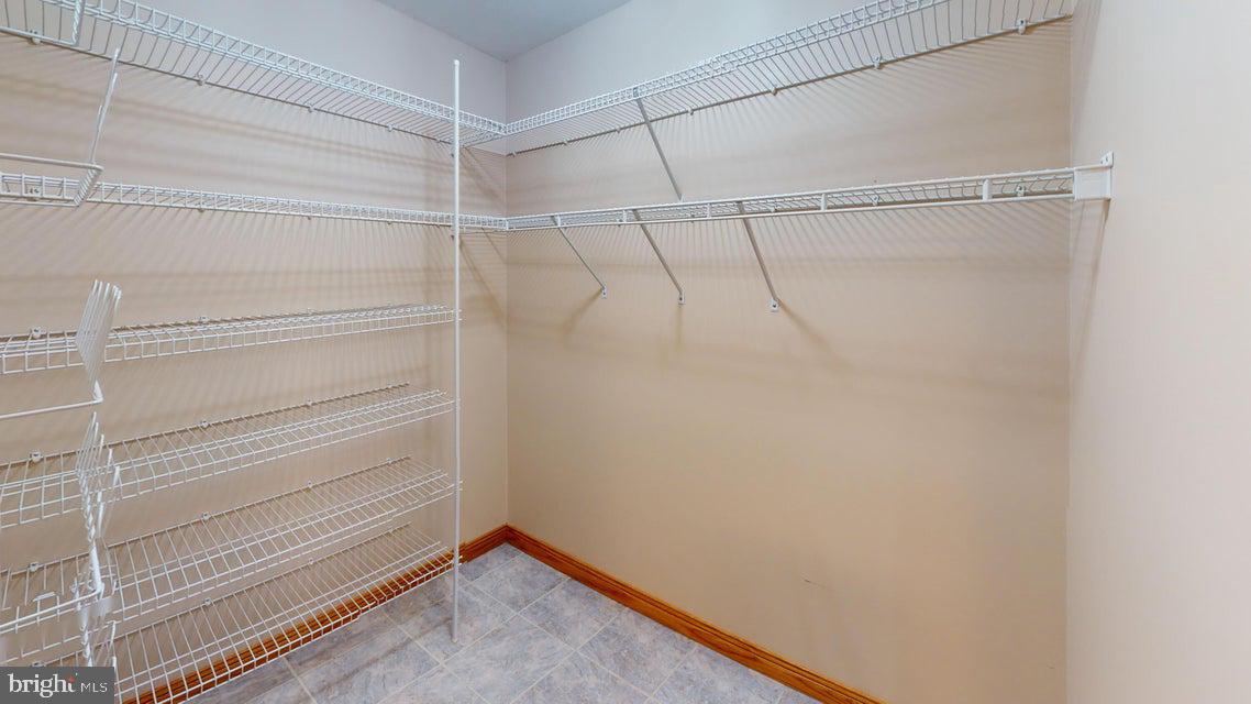 TREASURE LAKE - Residential