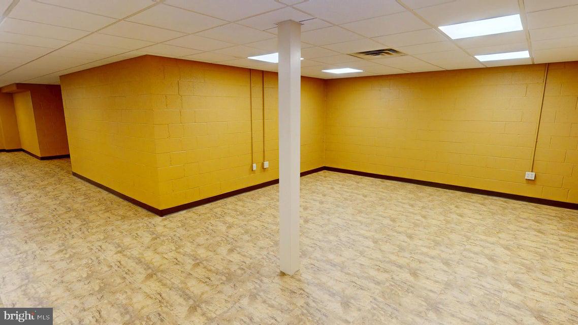 TREASURE LAKE - Residential