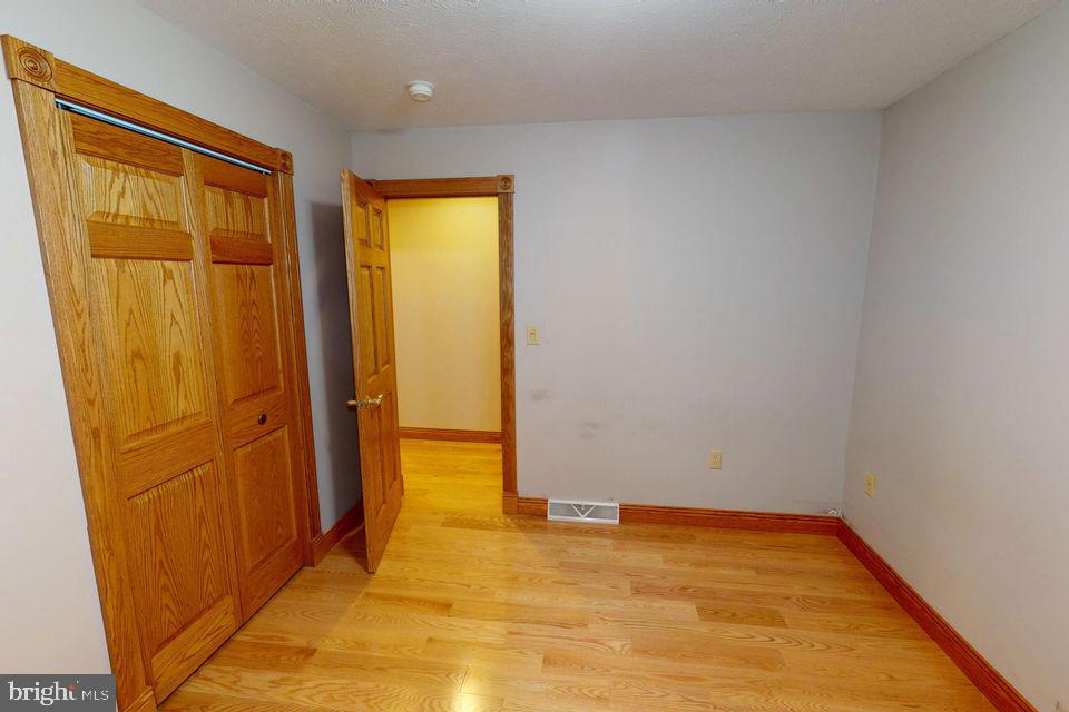 TREASURE LAKE - Residential