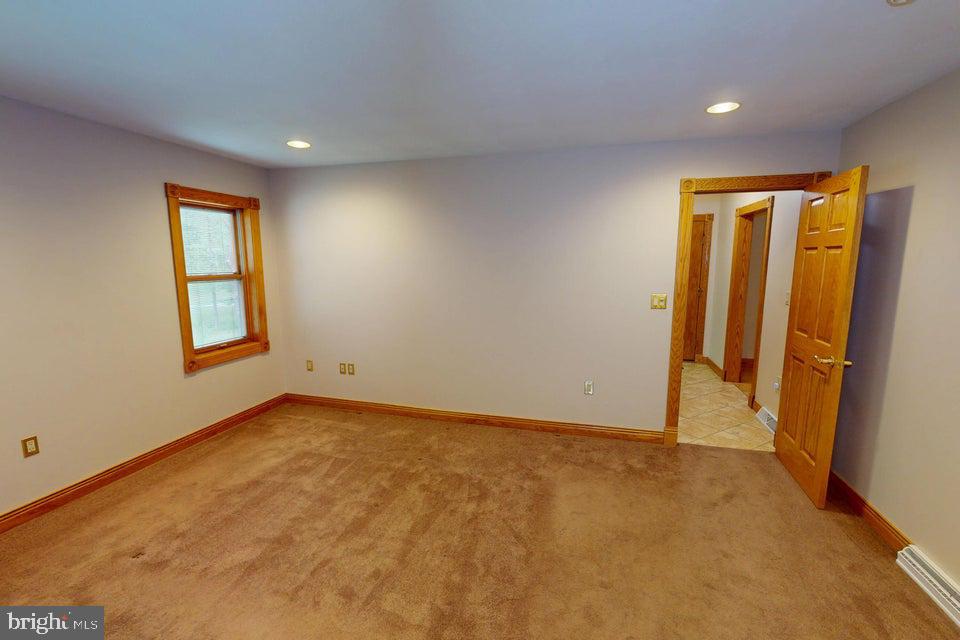 TREASURE LAKE - Residential