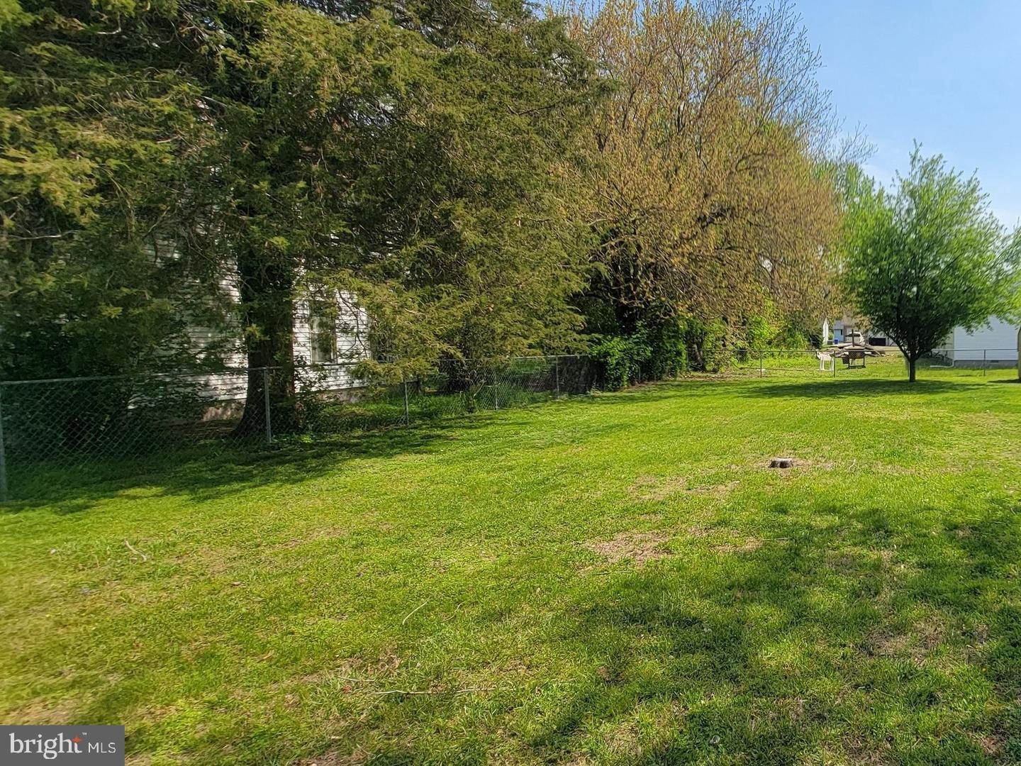 21 W MISPILLION STREET