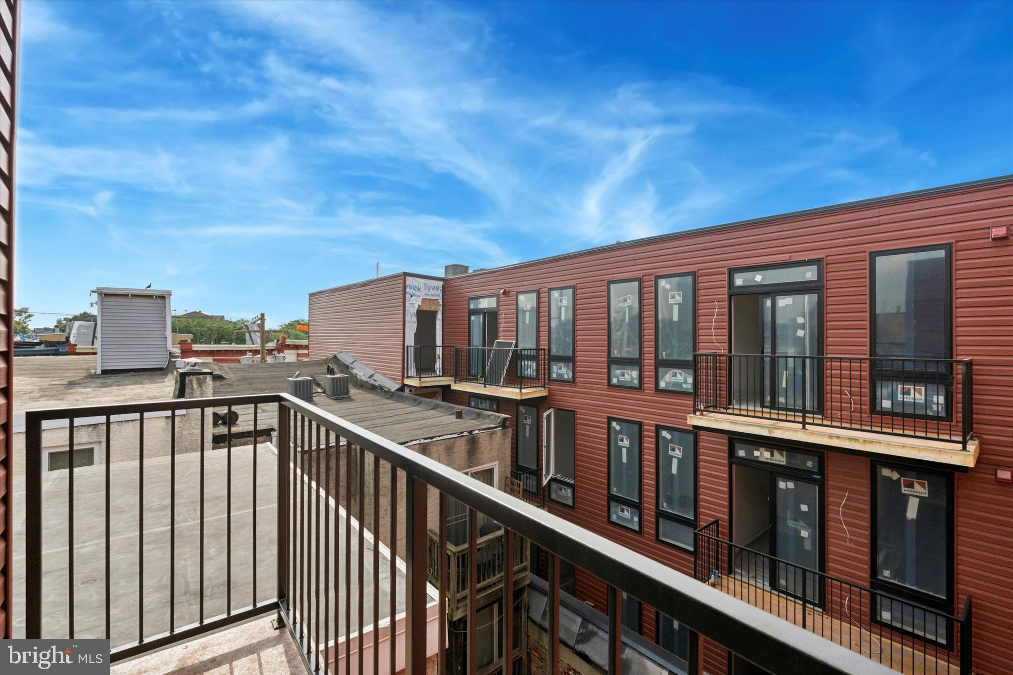 QUEEN VILLAGE - Residential Lease
