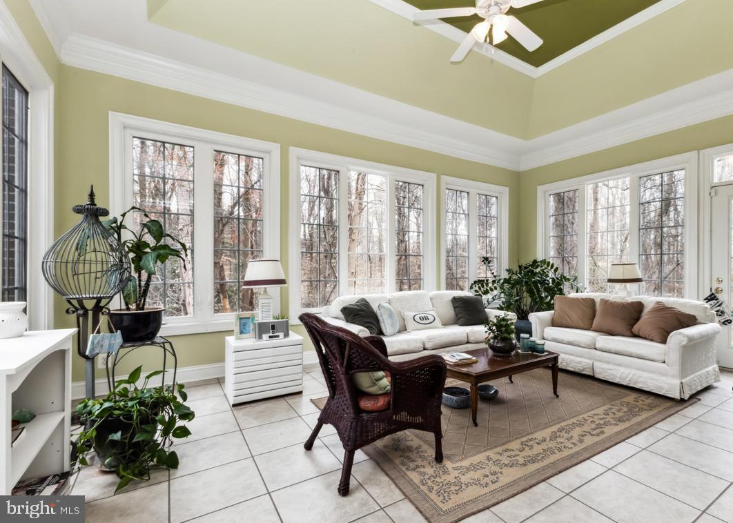 SHANNON'S WAY - Residential