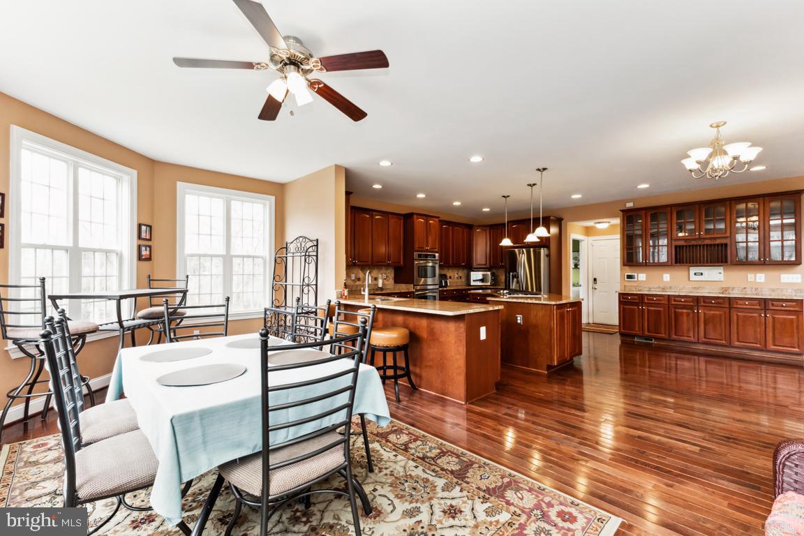 SHANNON'S WAY - Residential