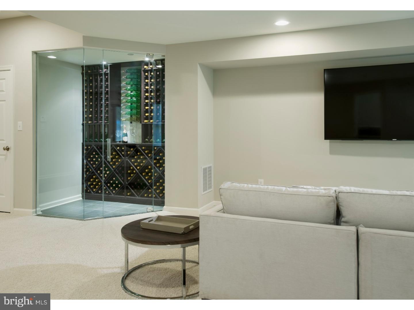 WALNUT WALK - Residential