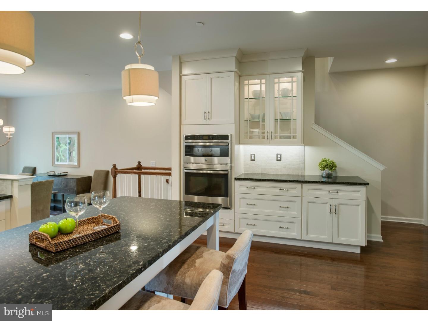 WALNUT WALK - Residential